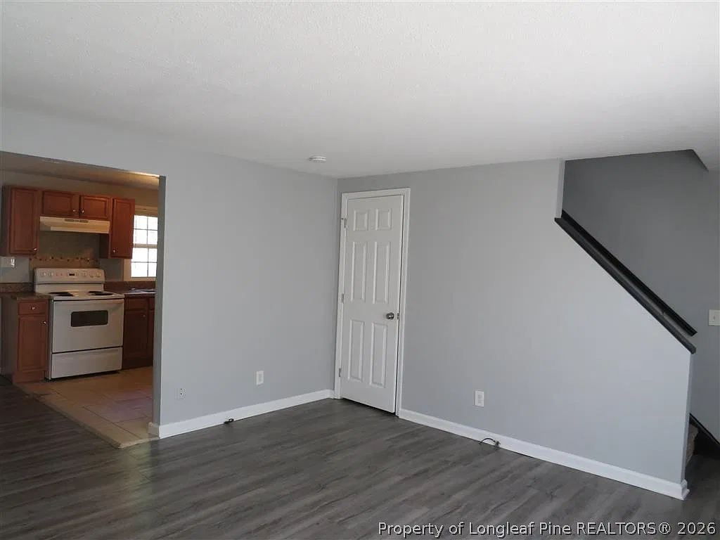 2 bed, 1.0 bath, 800 sqft, $850 — Photo 4
