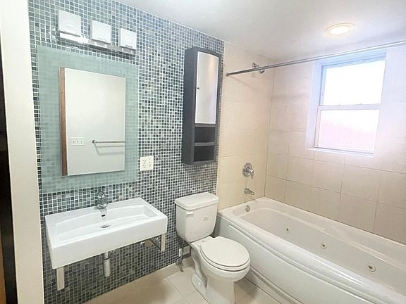 5th image of 5346 S Cornell Ave APT 601