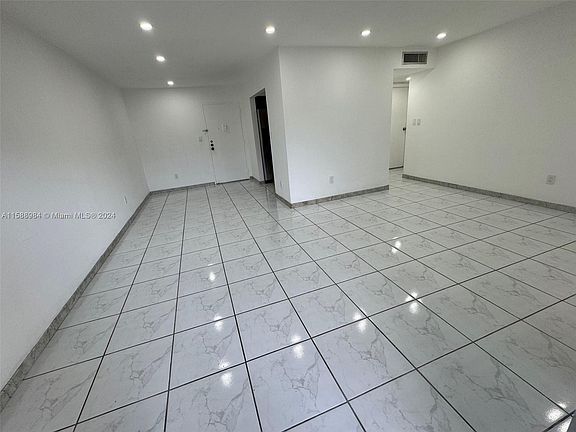 5th image of 10353 N Kendall Dr APT Bb1