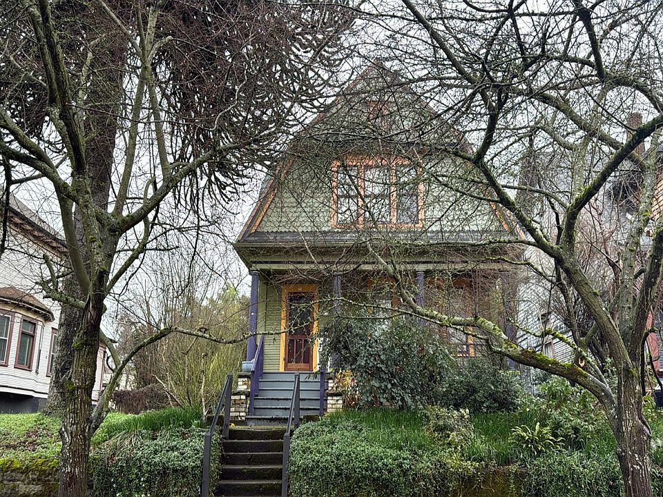 1st image of 71 NE San Rafael St