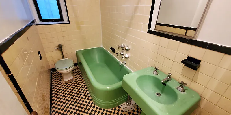 Rented by Premier One Realty LLC | media 6