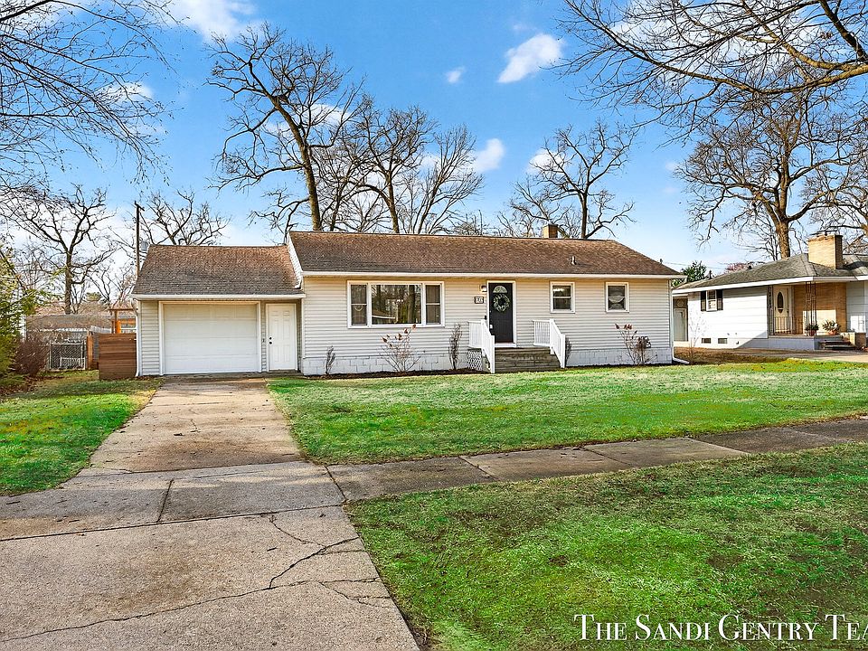 1703 Columbus Ave, Muskegon, MI 49441 | Zillow