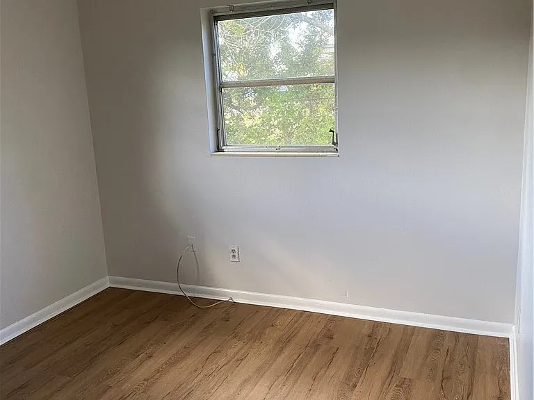 216 Oregon Way — Photo 8