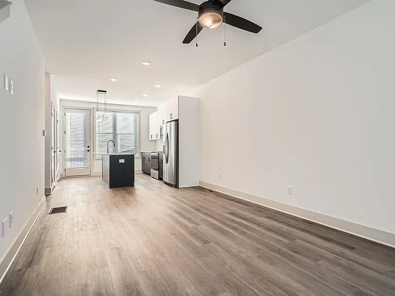 EastWood Townhomes — Photo 54