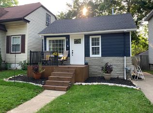 307 Stratford Rd, Ferndale, MI 48220