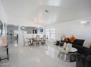 1246 SUMMIT OAKS Drive W, Jacksonville, FL 32221