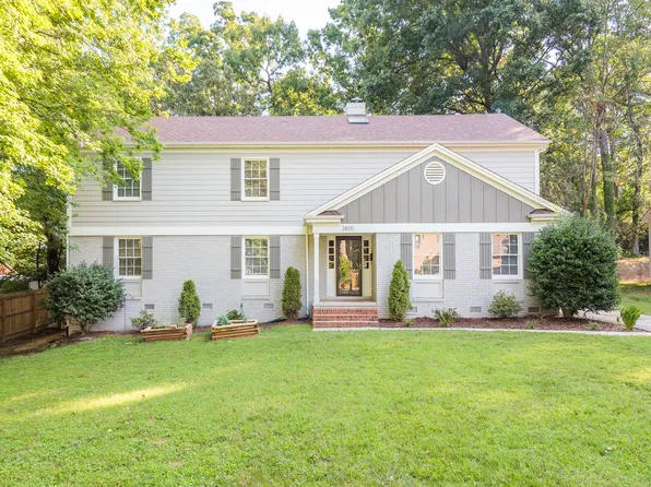 3800 Lovett Cres, Charlotte, NC 28210