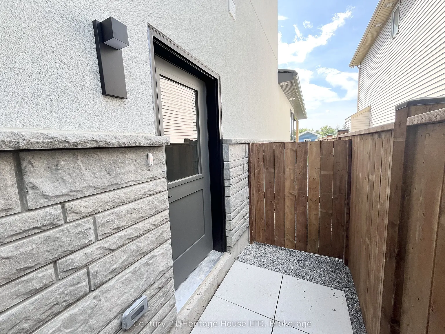 1 bed, $1,575 — Photo 3