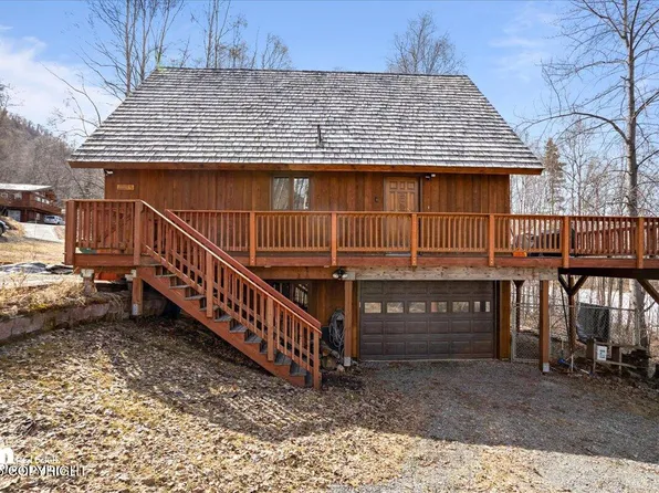 21132 Meadow Lake Dr, Chugiak, AK 99567