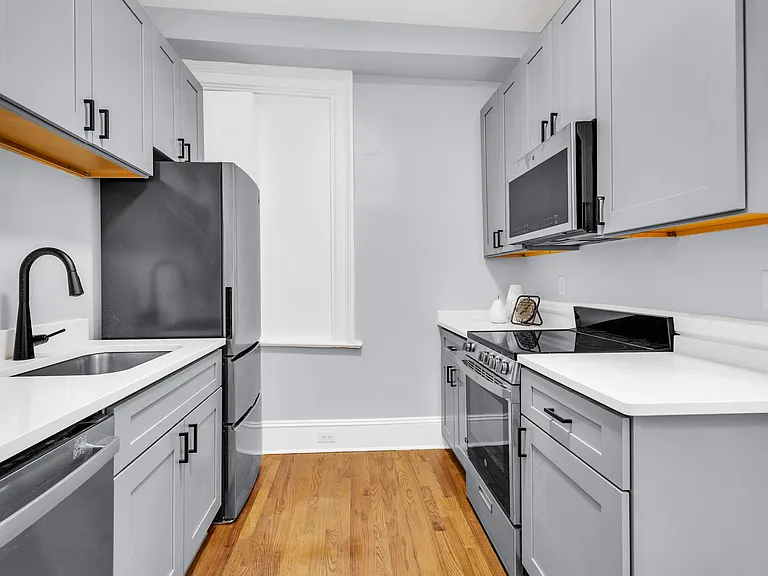 Cape Fear Apartments — Photo 17