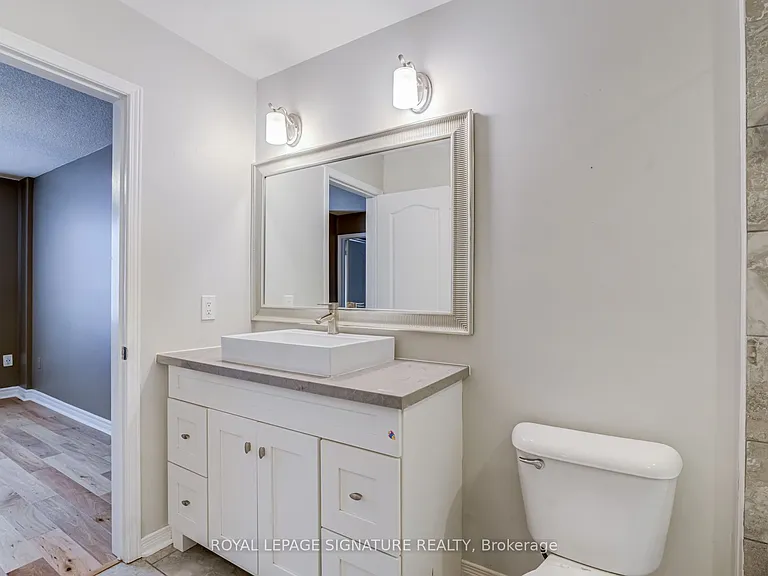 250 Richvale Dr S #3 — Photo 28