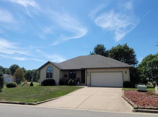 1105 N 15th Ave, Ozark, MO 65721