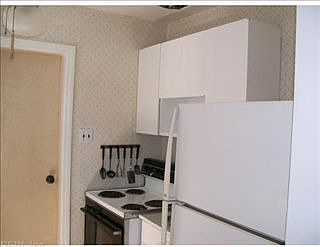 4th image of 101 Francis St