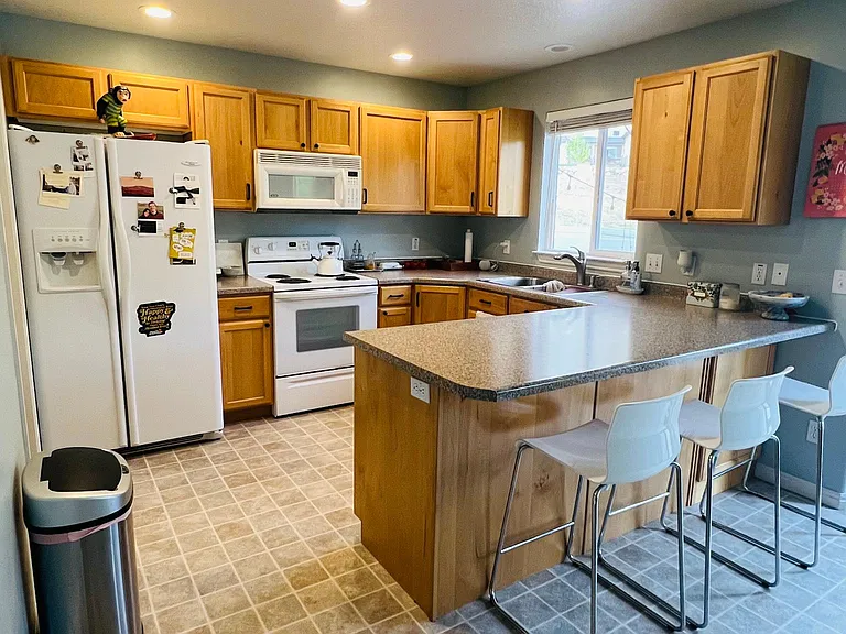 1355 S 1590 E — Photo 11