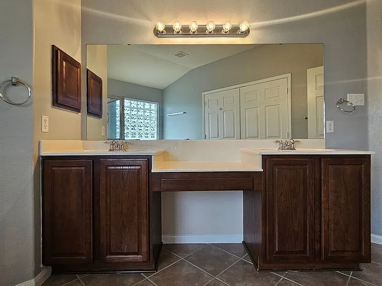 330 Canoe Dr — Photo 12