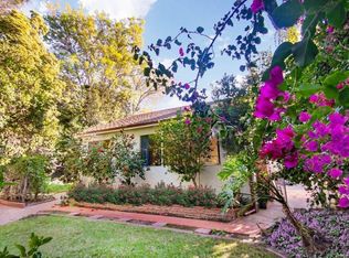 10920 Fruitland Dr, Studio City, CA 91604