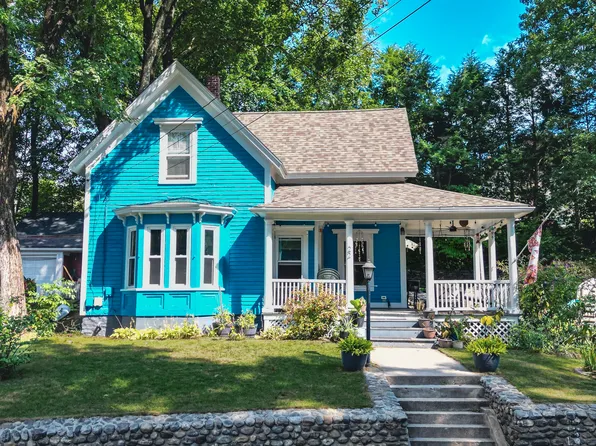 22 Chapman Street, Putnam, CT 06260