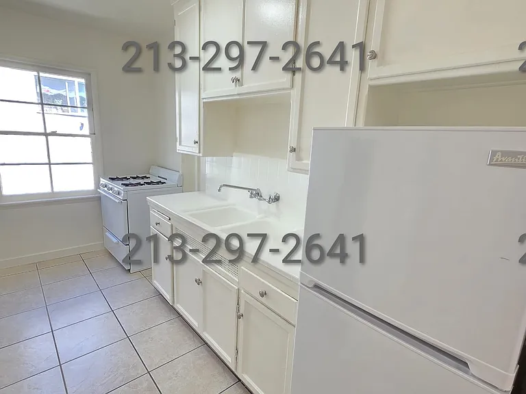 426 S Rampart Blvd #17 — Photo 8