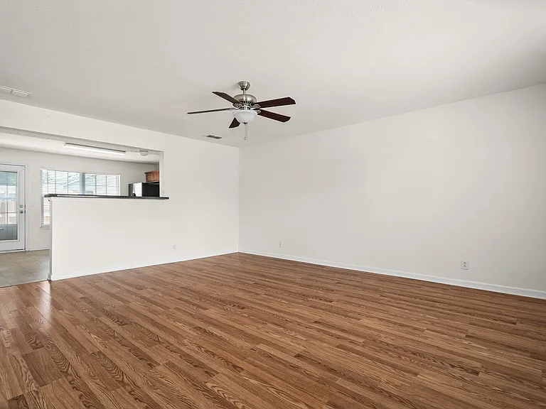 426 Arapaho Dr — Photo 9