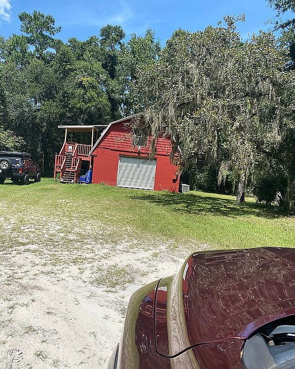 2nd image of 6061 NE 38th Pl