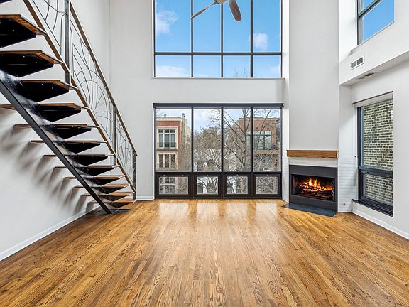 4th image of 1035 N Paulina St #C