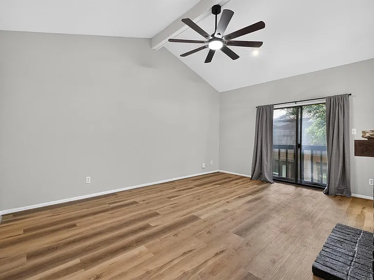 11711 Memorial Dr #621 — Photo 17