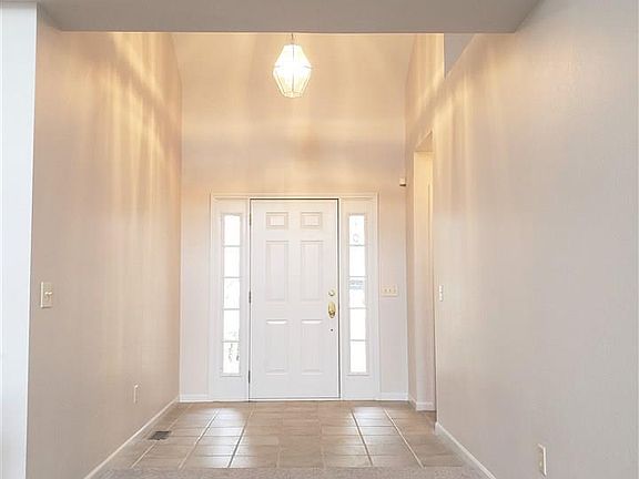3rd image of 3152 Mindy Ln