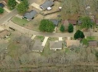 139 Lincoln Pl, Jackson, MS 39213