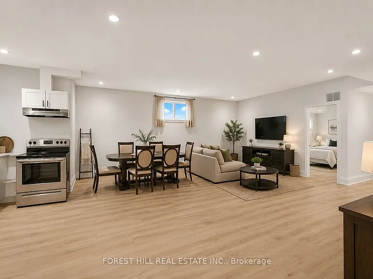 645 Coldstream Ave #BASEMENT — Photo 4