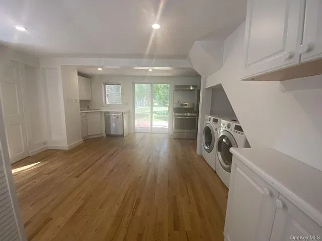 1 bed, 2.0 bath, 900 sqft, $3,000 — Photo 4