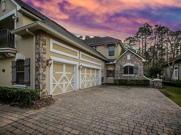 Side entry garage