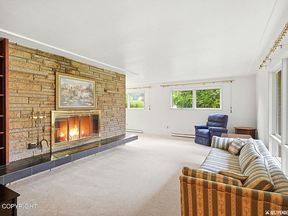 4th image of 2732 Jefford Pl