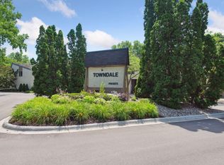 3673 Towndale Dr, Bloomington, MN 55431
