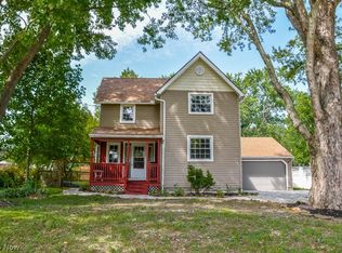 488 31st St SW, Barberton, OH 44203