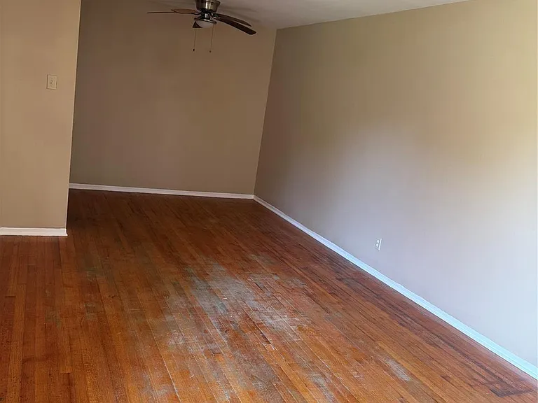 7301 Hummingbird Ln — Photo 3
