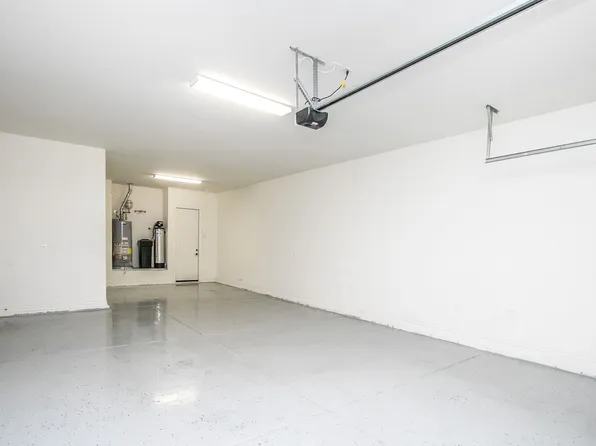 8010 W Chama Dr, Peoria, AZ 85383