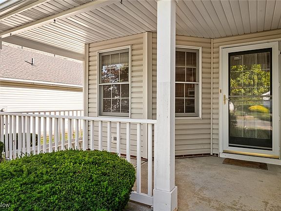 4th image of 1370 Golden Ln