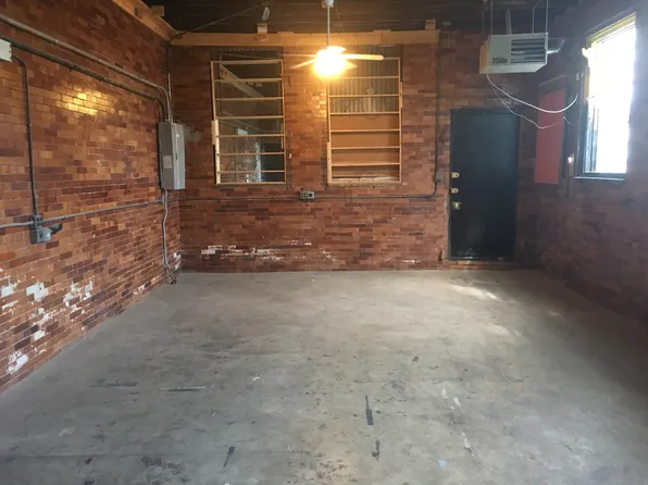 2955 N Spaulding Ave, Chicago, IL 60618