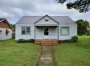 112 Chadburn Ave, Elizabeth City, NC 27909
