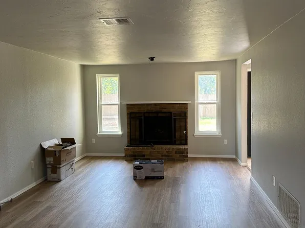 3220 Caddo Ln, Norman, OK 73072