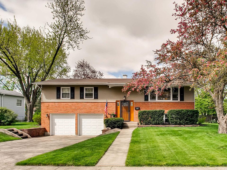 Welcome to 242 N. Morris Dr!