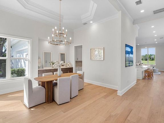 4th image of 5620 Las Brisas Drive