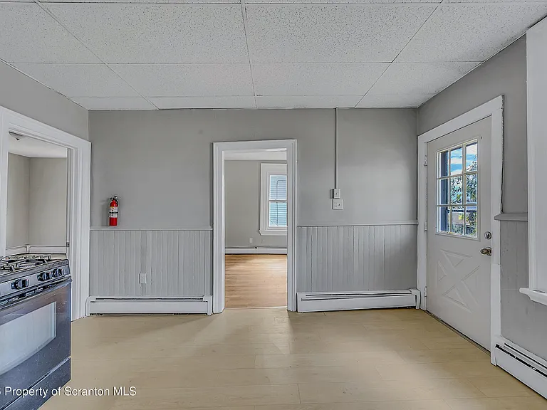 310 Oak St #1 — Photo 17