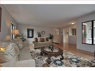 3rd image of 517 Los Ninos Way