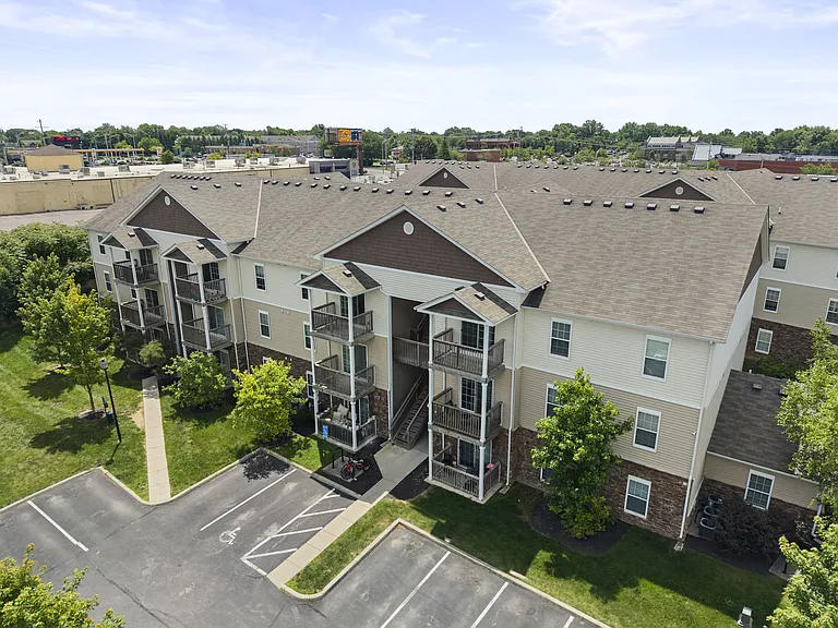 Madden's Pointe — Photo 37