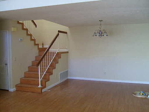 5th image of 6961 Schilling Ave