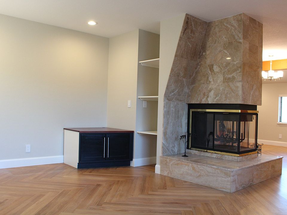 1st image of 3824 Beresford St