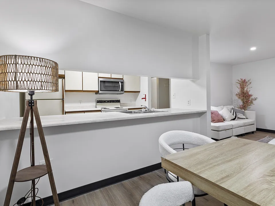 Wehnwood Court Apartments