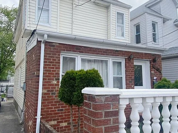 10939 164th St, Jamaica, NY 11433
