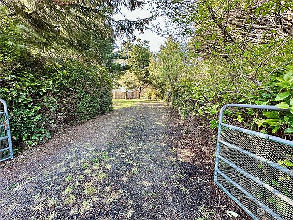 3rd image of 188 Ocean Lake Way NW